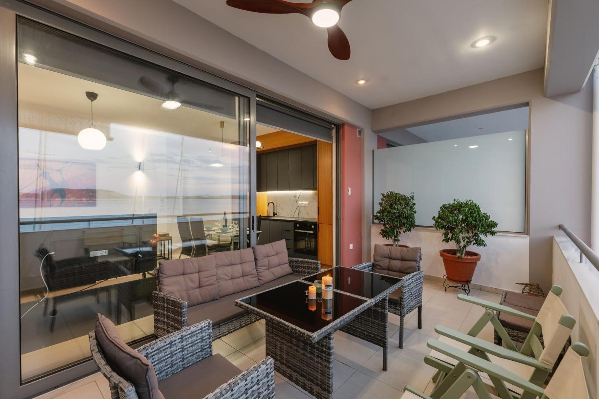 Ionis Seafront Suite Превеза Екстериор снимка